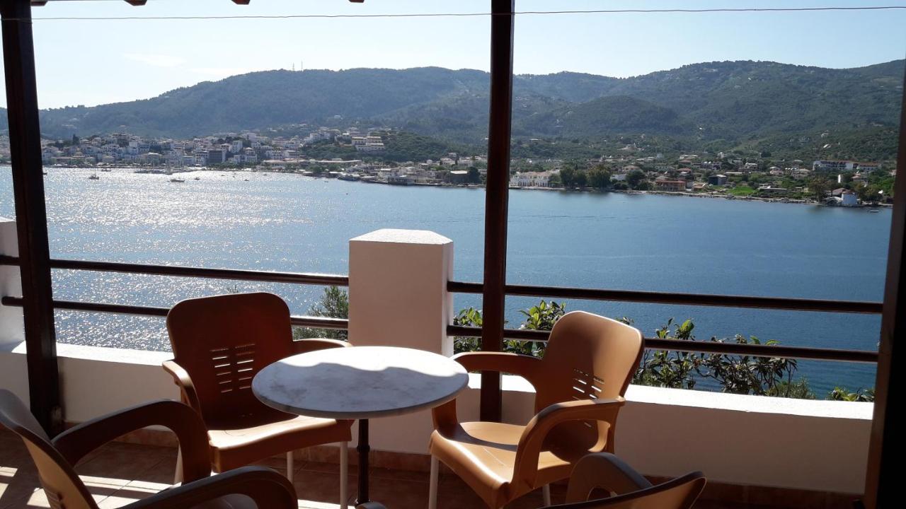 Ourania Sea Breath Apartment Punta Екстериор снимка